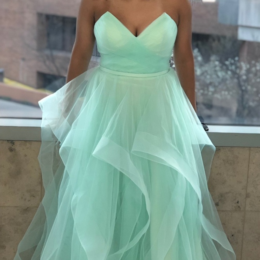 Prom dress/Formal gown